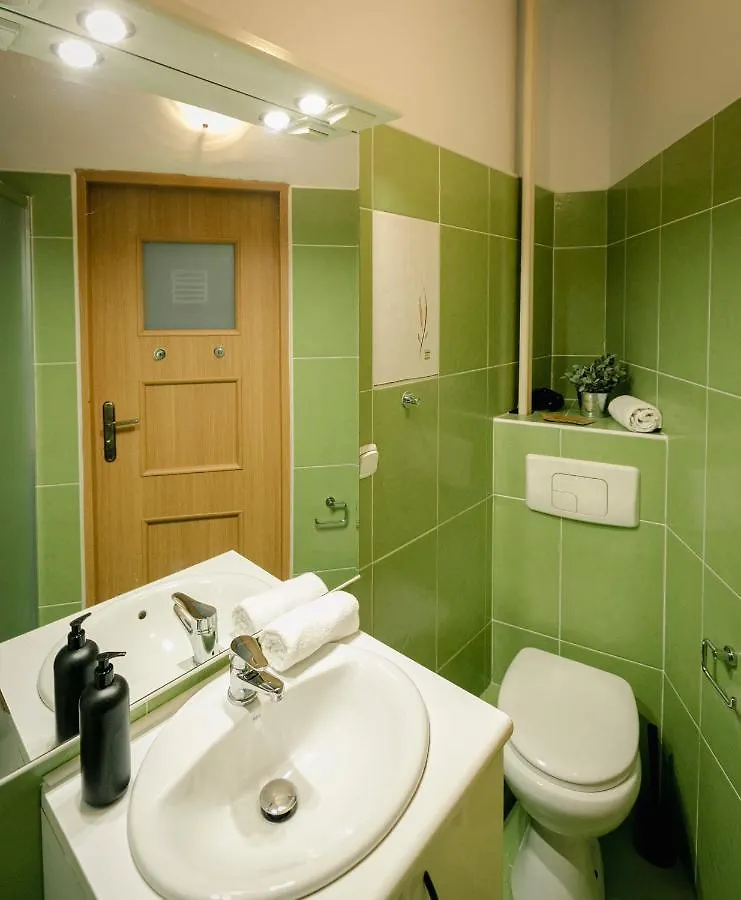 Apartment Wilcza 3G - 260M Od Ambasady Usa, 1Km Od Dworca Centralnego Warsaw